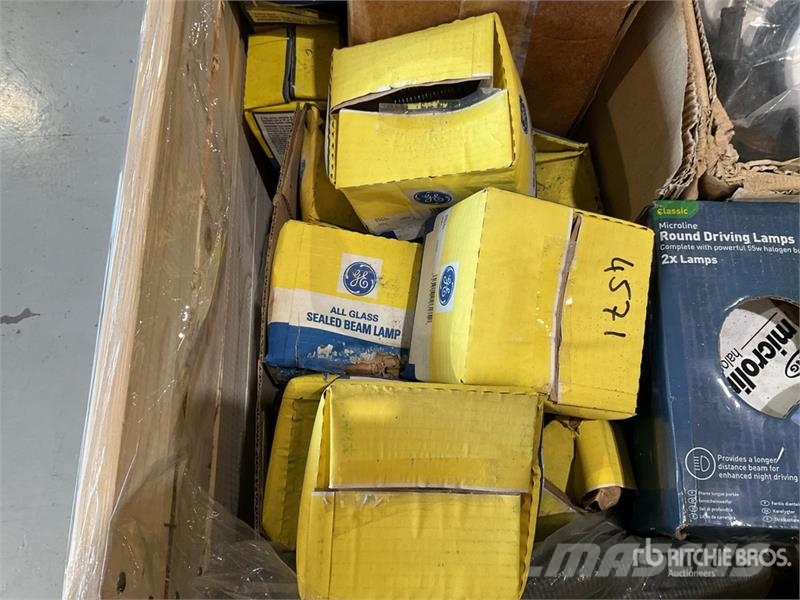  Quantity of (1) Pallets of Parts (Unused) مكونات أخرى