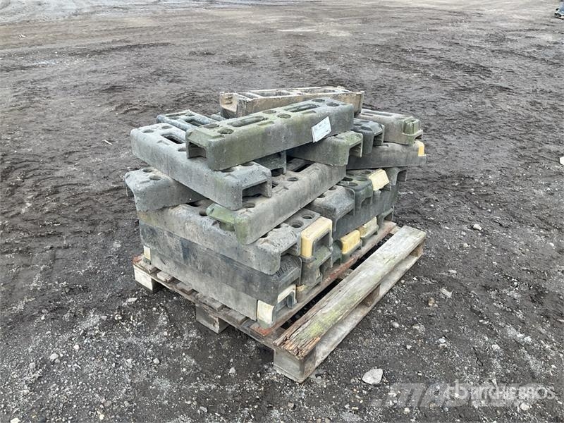 Quantity of (1) Pallets of Heras Fencing Feet Agriculture - Others