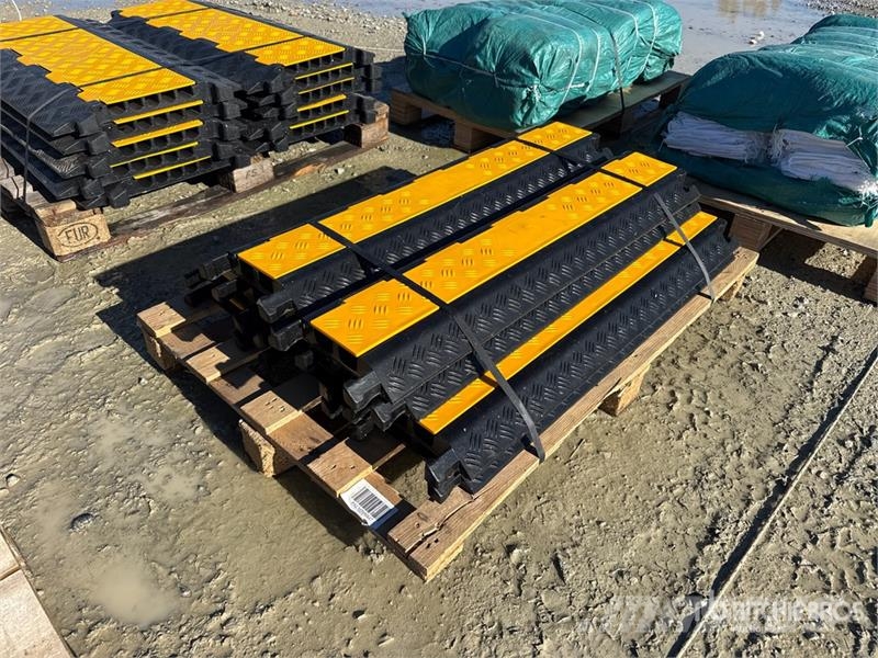  Quantity of (1) Pallets of  Bauer Generatoren Baue معدات البناء - غير ذلك