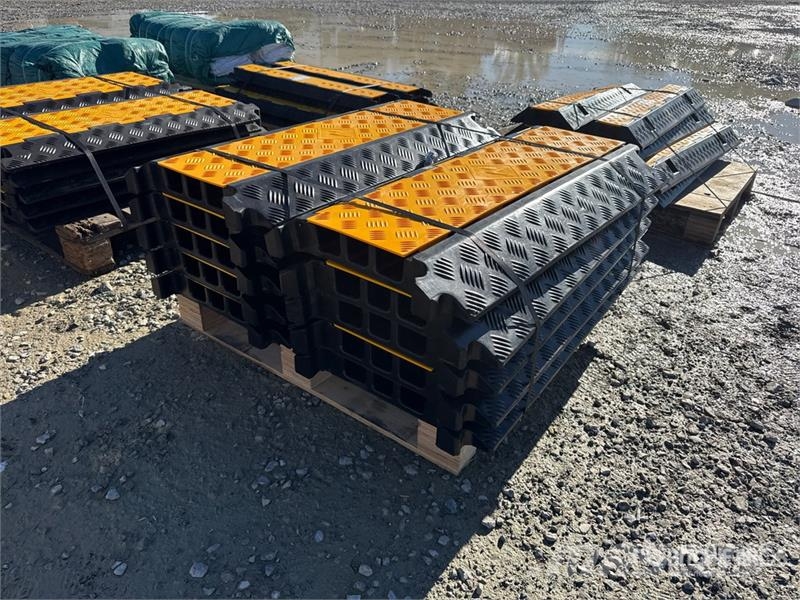  Quantity of (1) Pallets of  Bauer Generatoren Baue معدات البناء - غير ذلك