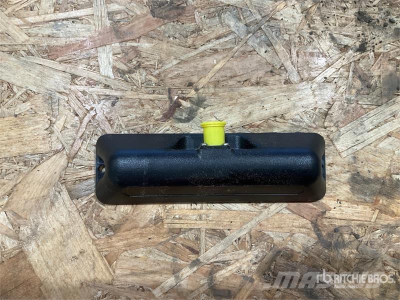 Quantity of (1) Trimble LB400 Lightbar (Unused) Instrumente, Mess- und Automatisierungsausrüstung