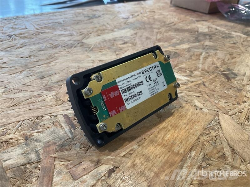 Quantity of (1) Trimble UHF Module Unit For SPS785 Műszerek, mérő és automatizáló berendezések