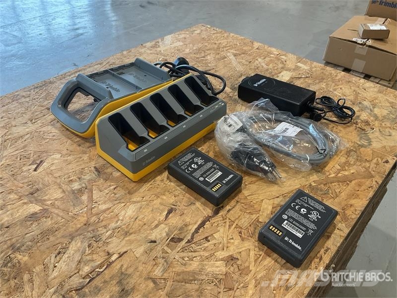  Quantity of (1) Trimble - TSC3 Robotic Accessory K Instrumenti, mērīšanas un automatizācijas iekārtas