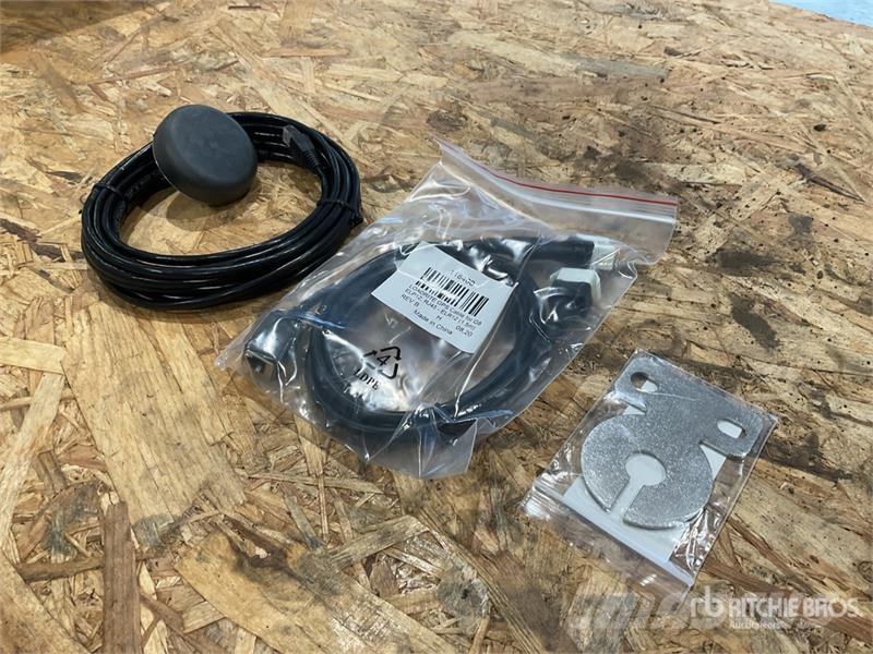 Quantity of (1) Trimble GNSS Smart Antenna 5M (Unu Instruments, measuring and automation equipment
