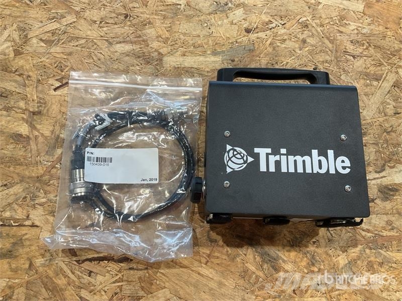 Quantity of (1) Trimble Earthworks GO, Bobcat Grad Instruments, measuring and automation equipment