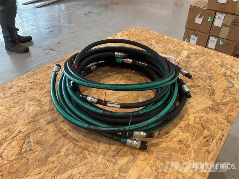  Quantity of (1) Trimble Hose Kit - Kobelco SK140 ( Instrumenti, mērīšanas un automatizācijas iekārtas