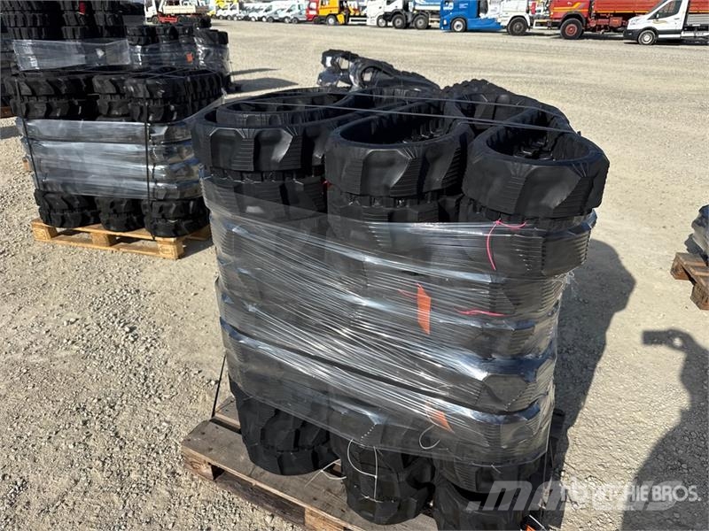  Quantity of (10) 230X48X68S Tracks (Unused) Други компоненти