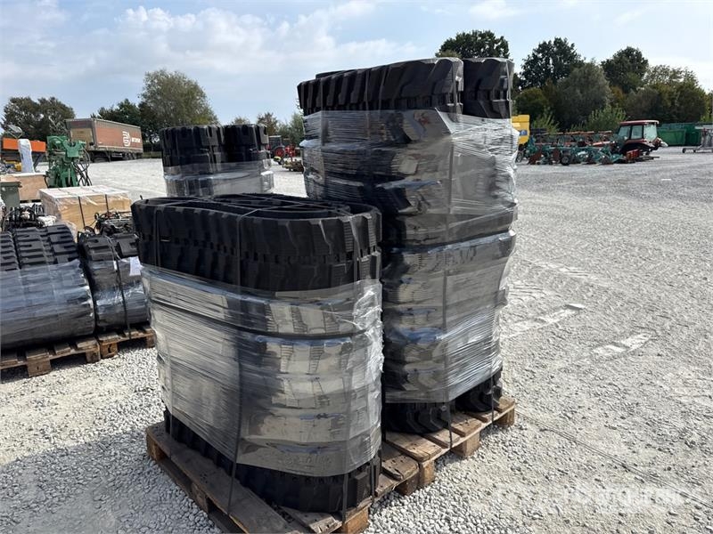 Quantity of (10) 300X52.5X98 Tracks (Unused) Muut