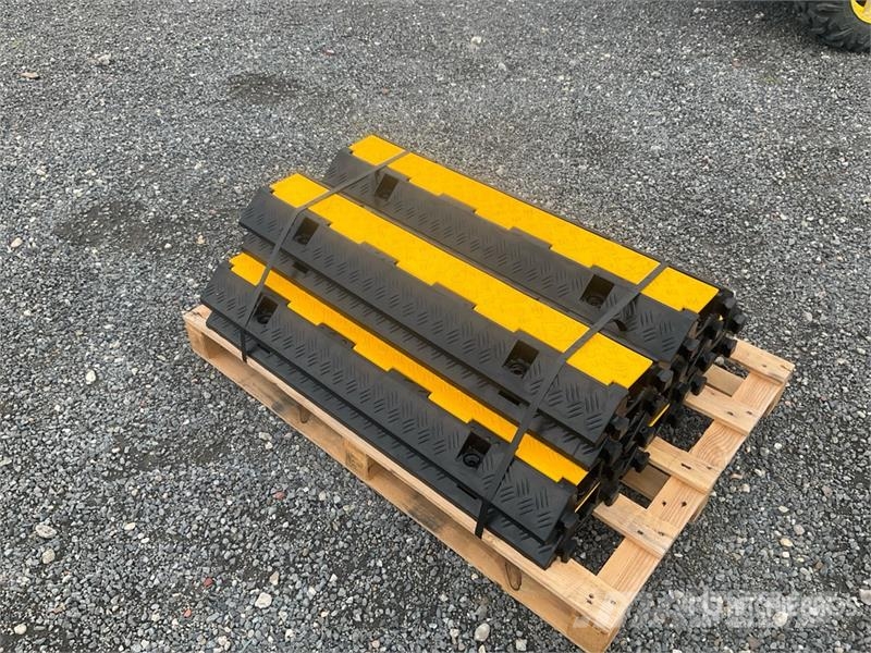  Quantity of (10) Bauer 1 Channel Industrial Cable  Ostale komponente