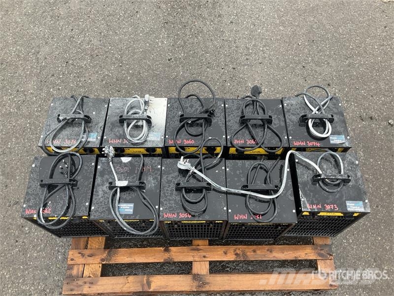 Quantity of (10) Elite EHFH240 Space Heater Dispositivi di riscaldamento / scongelamento