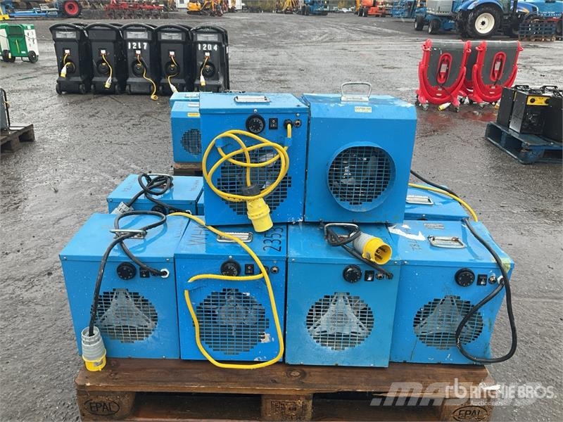  Quantity of (10) Space Heater معدات التسخين والإذابة