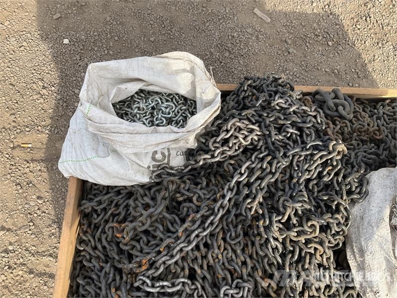  Quantity of 10mm and 13mmChain معدات البناء - غير ذلك