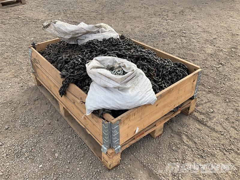  Quantity of 10mm and 13mmChain معدات البناء - غير ذلك