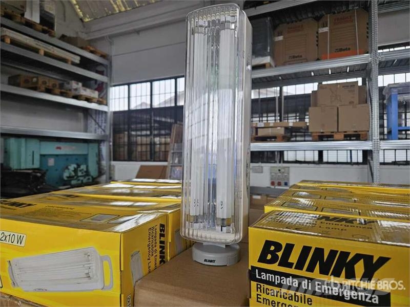 Quantity of (116) Blinky 34770-10/8 Emergency Ligh Άλλα εξαρτήματα