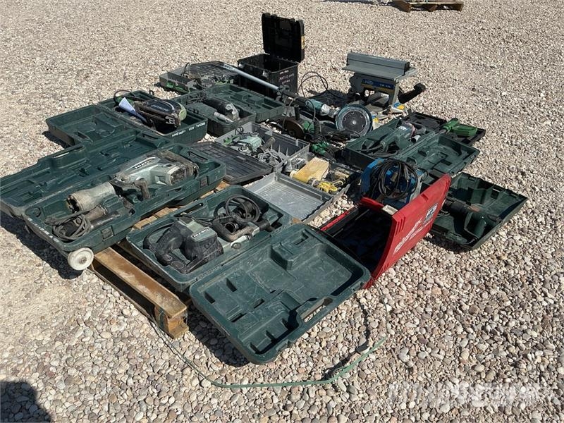 Quantity of (12) Electric Demolition Breaker Плуги