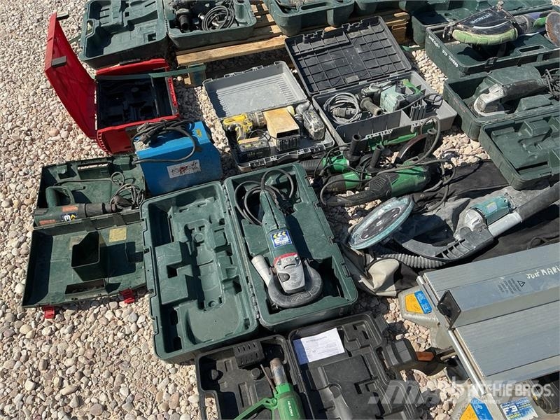  Quantity of (12) Electric Demolition Breaker Плуги