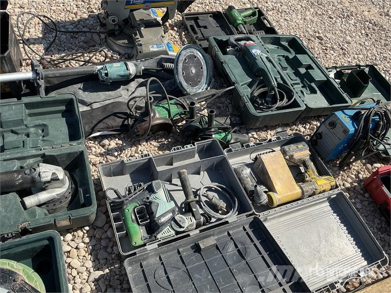  Quantity of (12) Electric Demolition Breaker Плуги