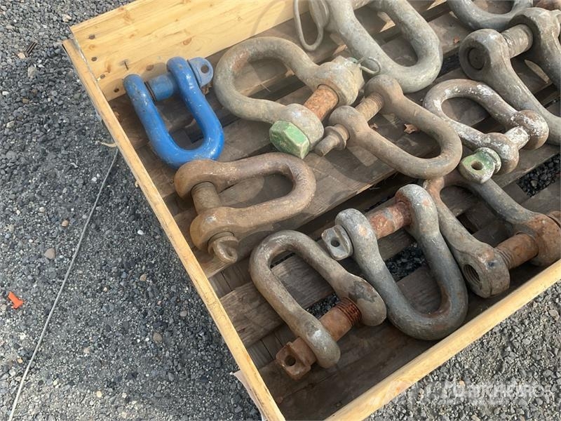 Quantity of (15) Shackles Egyéb alkatrészek