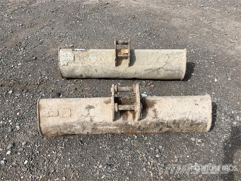  Quantity of (2) 1200 mm Cleanup Excavator Bucket Godet