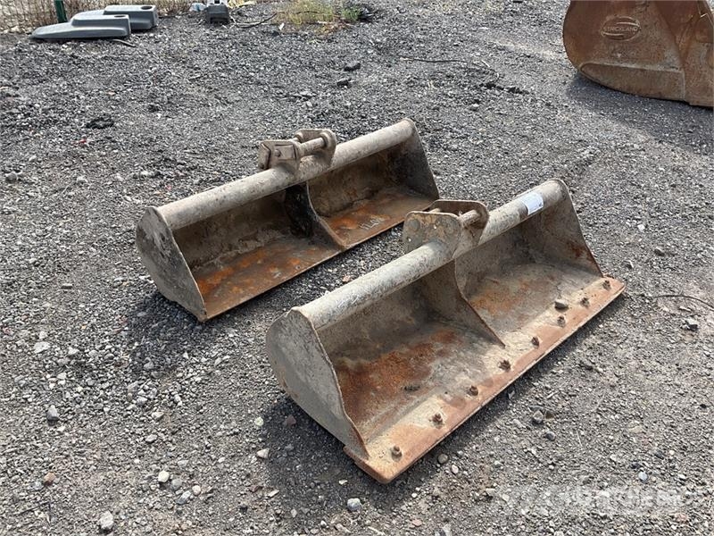  Quantity of (2) 1200 mm Cleanup Excavator Bucket Godet