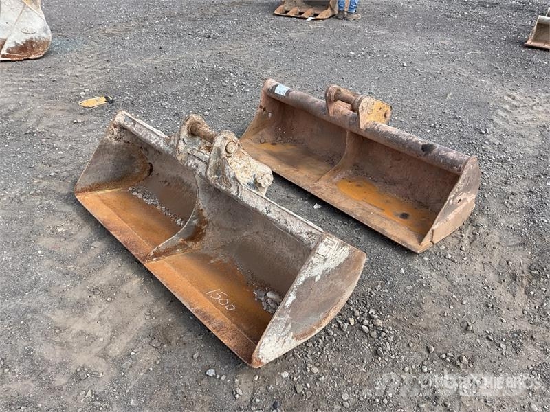  Quantity of (2) 1500 mm Cleanup Excavator Bucket Godet
