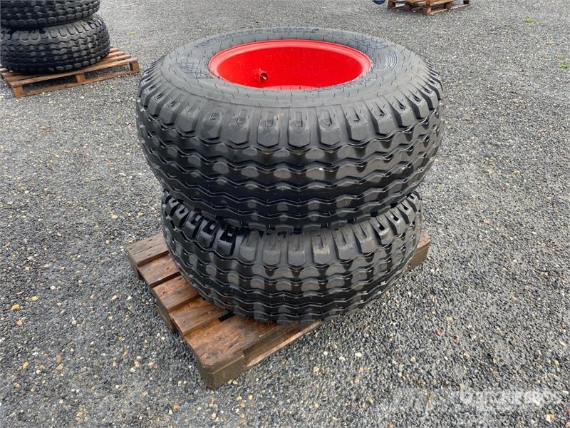  Quantity of (2) 16.0/70-20AW705 12PR Tires Gume, točkovi i felne