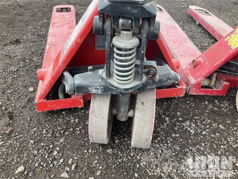 Quantity of (2) 2500 kg Pallet Jack Χειροκίνητο ανυψωτικό αμαξίδιο