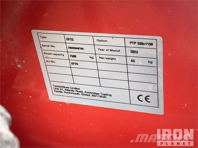 Quantity of (2) 2500 kg Pallet Jack Χειροκίνητο ανυψωτικό αμαξίδιο