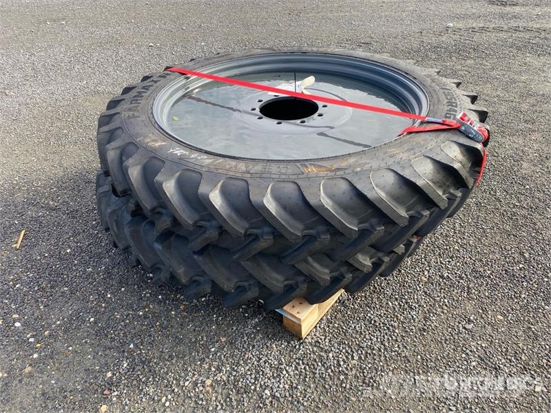  Quantity of (2) 300/95R46 Tires الإطارات والعجلات والحافات