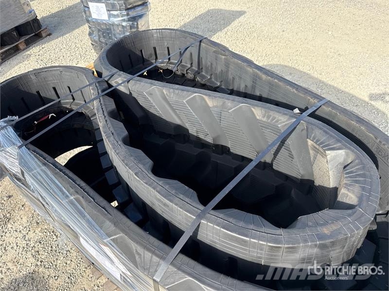  Quantity of (2) 500X92X78W Tracks (Unused) Други компоненти