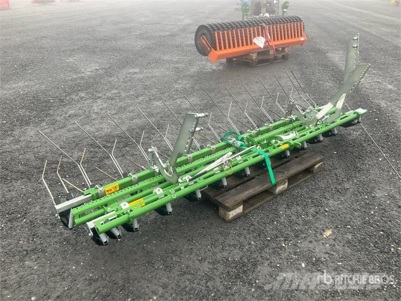 Quantity of (2) Amazone 3000 mm Spring Tine Harrow Agriculture - Autres