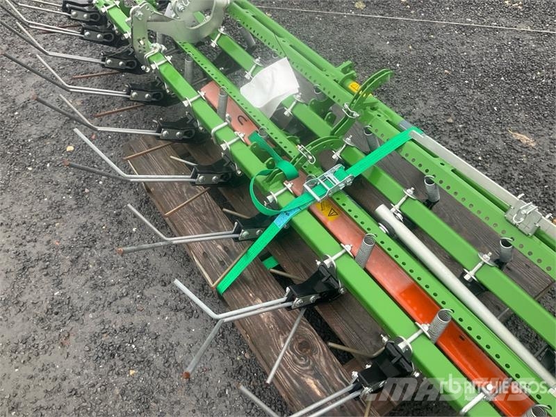 Quantity of (2) Amazone 3000 mm Spring Tine Harrow Agriculture - Autres