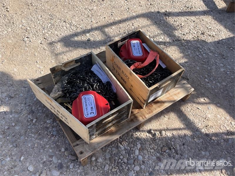 Quantity of (2) ARPH Hand Chain Hoist (Unused) Otros componentes