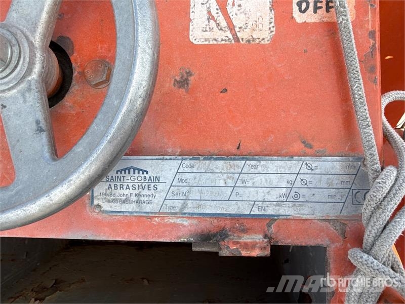 Quantity of (2) Asphalt Cutter Запчастини до асфальтної техніки