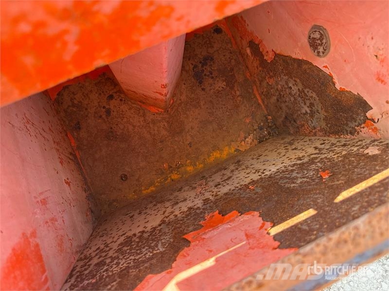 Quantity of (2) Asphalt Cutter Запчастини до асфальтної техніки