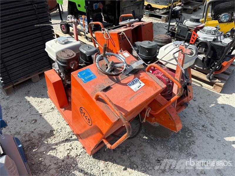 Quantity of (2) Asphalt Cutter Запчастини до асфальтної техніки