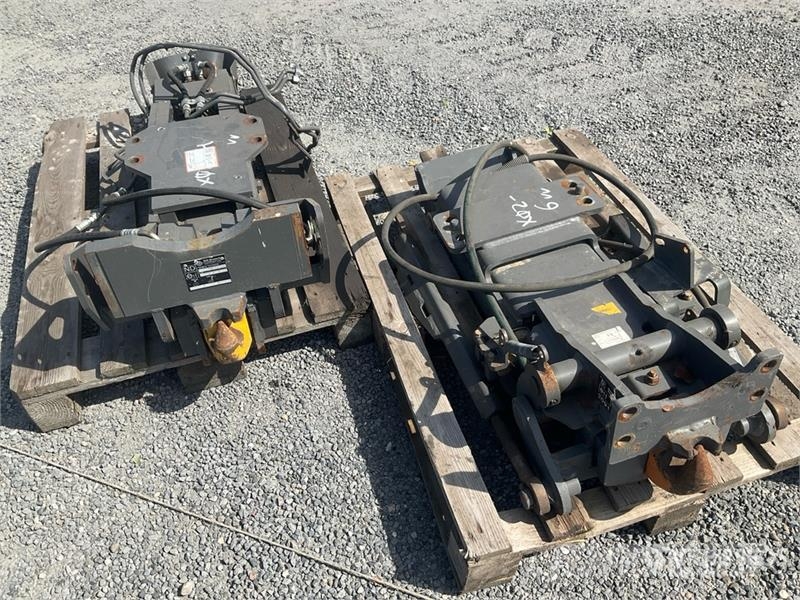 Quantity of (2) Bill Bennett Pick UP Hitch - Fits Otra maquinaria agrícola