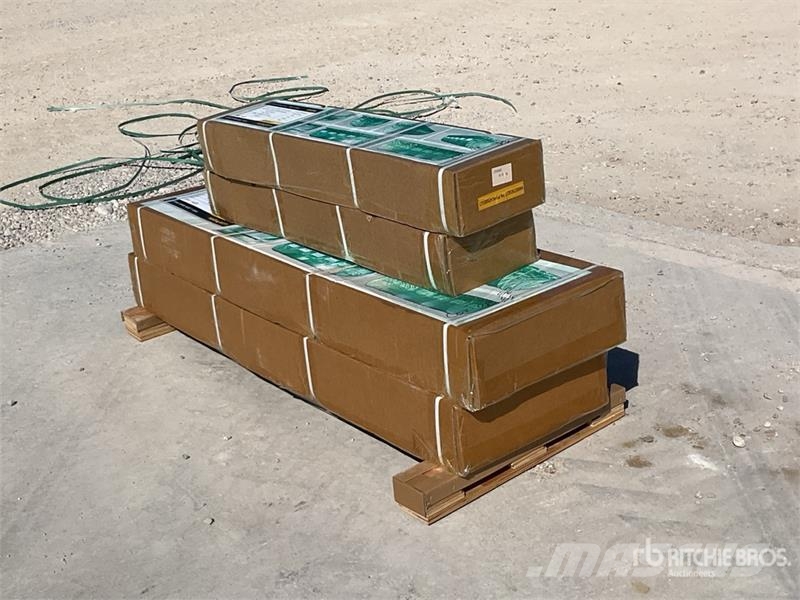 Quantity of (2) Boxes of LEAPtools LT0306GH (QTY Otros componentes
