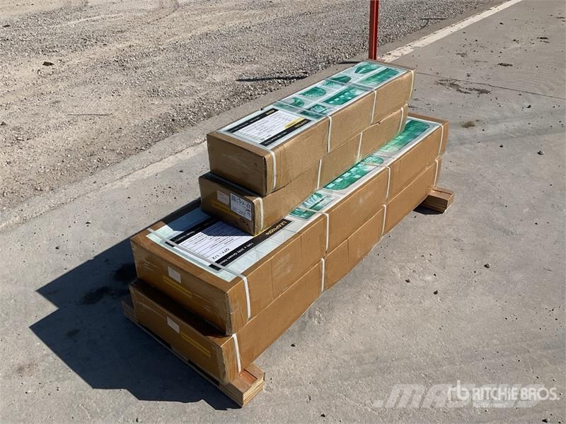 Quantity of (2) Boxes of LEAPtools LT0306GH (QTY Otros componentes