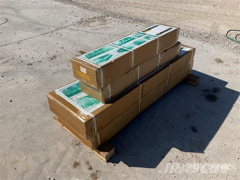 Quantity of (2) Boxes of LEAPtools LT0306GH (QTY Otros componentes