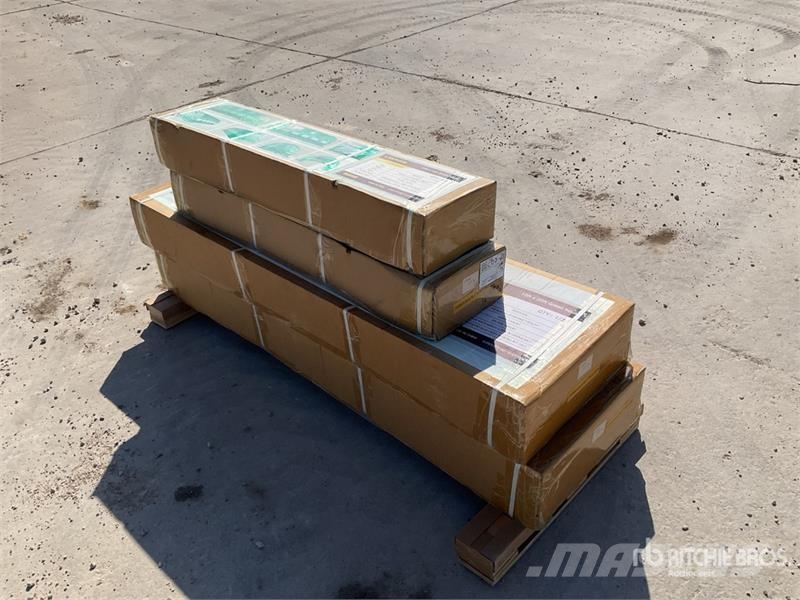 Quantity of (2) Boxes of LEAPtools LT0306GH (QTY Otros componentes
