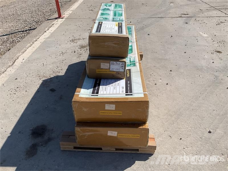 Quantity of (2) Boxes of LEAPtools LT0306GH (QTY Otros componentes