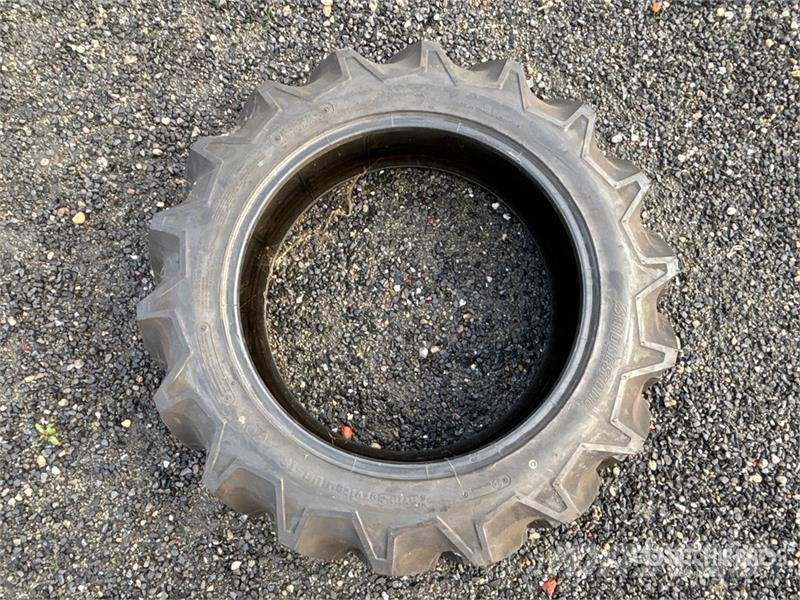 Quantity of (2) Bridgestone 8.3-22 Tires Gume, točkovi i felne