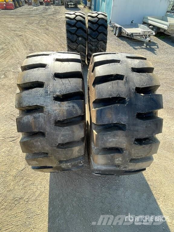  Quantity of (2) Bridgestone 29.5R25 Tires (Unused) Reifen