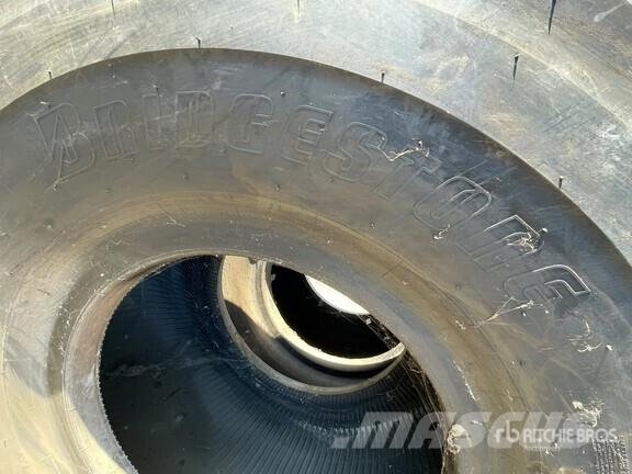  Quantity of (2) Bridgestone 29.5R25 Tires (Unused) Reifen