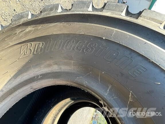  Quantity of (2) Bridgestone 29.5R25 Tires (Unused) Reifen
