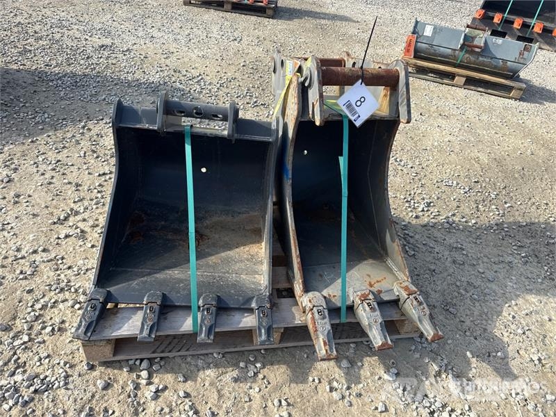  Quantity of (2) Cangini Excavator Bucket دلاء