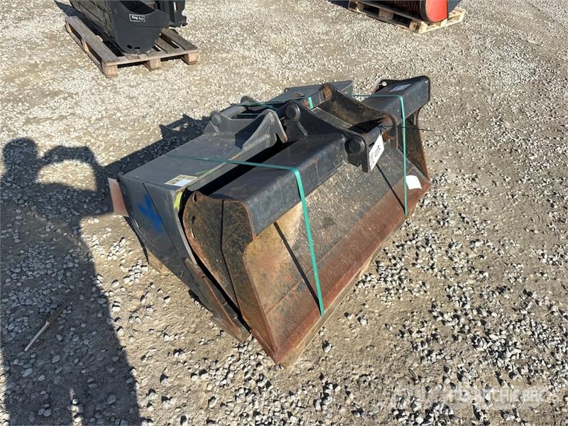  Quantity of (2) Cangini Cleanup Excavator Bucket دلاء