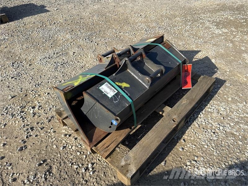  Quantity of (2) Cangini Cleanup Excavator Bucket دلاء