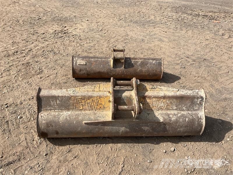Quantity of (2) Cleanup 1200mm & 1500mm Excavator Godet